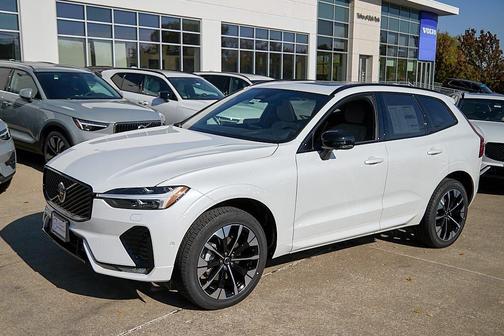 2026 Volvo XC60 B5 Plus