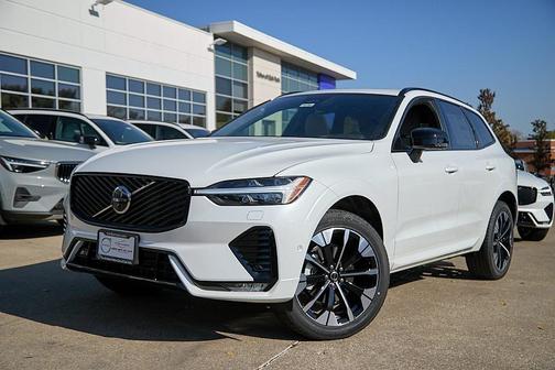2026 Volvo XC60 B5 Plus