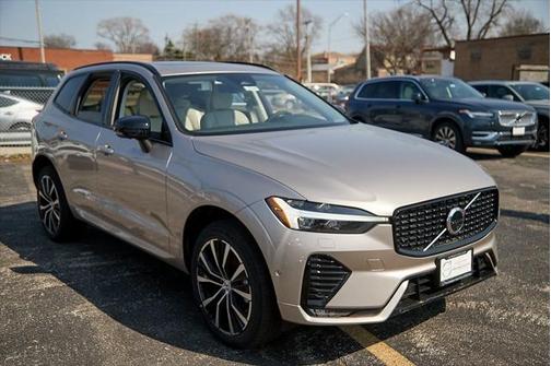 2025 Volvo XC60 B5 Plus