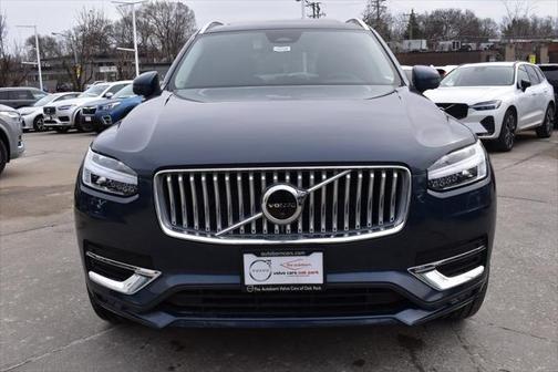 2025 Volvo XC90 Plus
