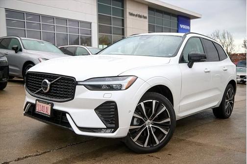 2025 Volvo XC60 B5 Plus