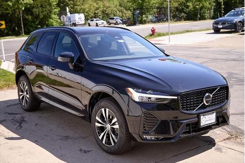 2025 Volvo XC60 B5 Core