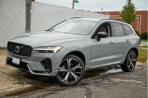 2025 Volvo XC60 B5 Ultra