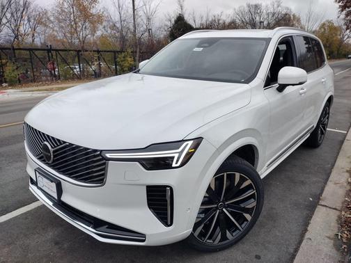 2026 Volvo XC90 B6 Plus 7-Seater