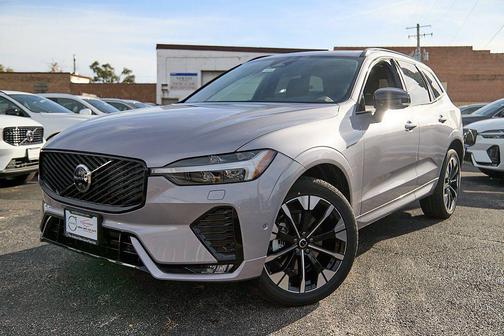 2026 Volvo XC60 B5 Plus