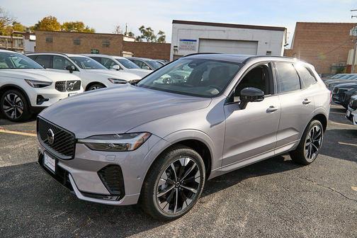 2026 Volvo XC60 B5 Plus