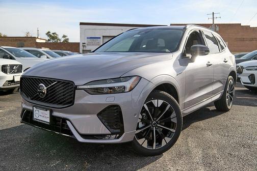 2026 Volvo XC60 B5 Plus