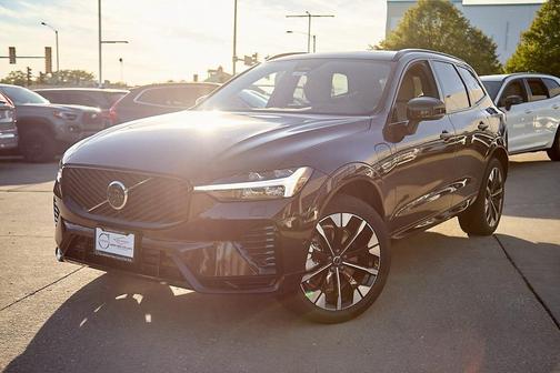 2026 Volvo XC60 Plug-In Hybrid T8 Plus