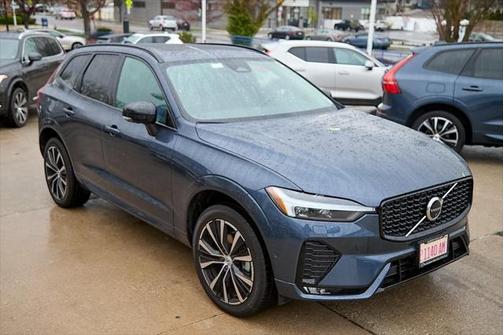 2025 Volvo XC60 B5 Plus