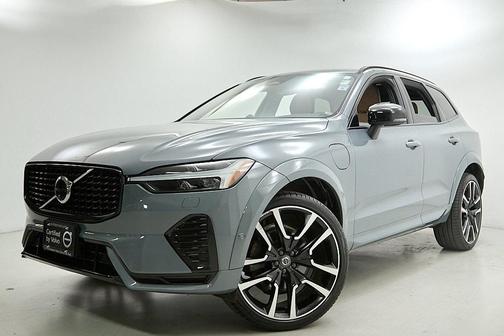2023 Volvo XC60 Recharge Plug-In Hybrid T8 Ultimate Dark Theme