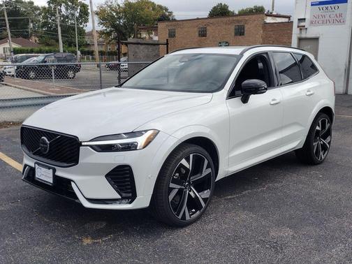 2026 Volvo XC60 B5 Ultra