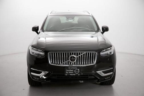 Onyx Black Metallic 2023 Volvo XC90 B6 Ultimate 6-Seater