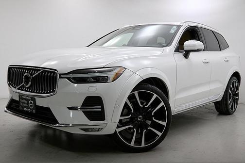 2023 Volvo XC60 B5 Ultimate Bright Theme