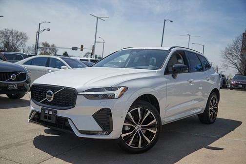 2025 Volvo XC60 B5 Plus