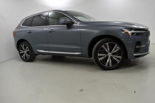 2022 Volvo XC60 Recharge Plug-In Hybrid T8 Inscription