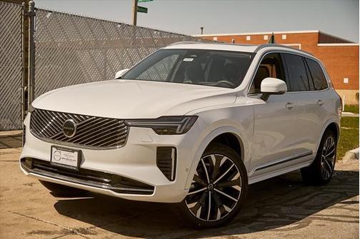 2025 Volvo XC90 B6 Ultra