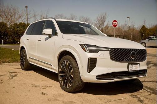 2025 Volvo XC90 B6 Ultra