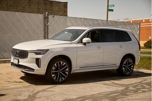2025 Volvo XC90 B6 Ultra