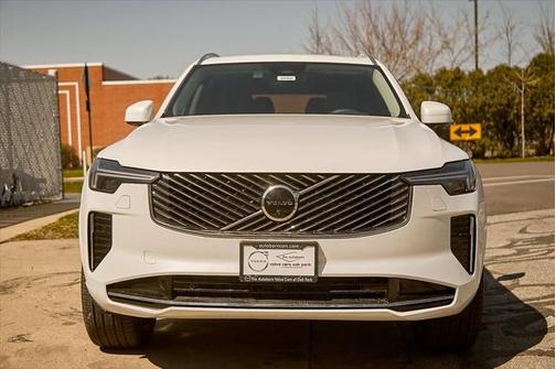 2025 Volvo XC90 B6 Ultra