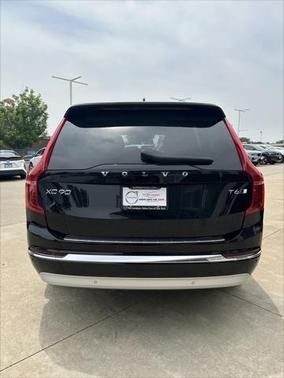 2022 Volvo XC90 T6 Inscription