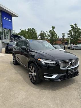 2022 Volvo XC90 T6 Inscription