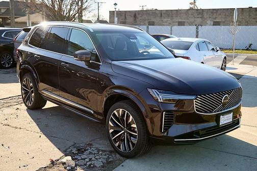 2026 Volvo XC90 B6 Plus 7-Seater