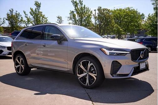 2025 Volvo XC60 B5 Ultra