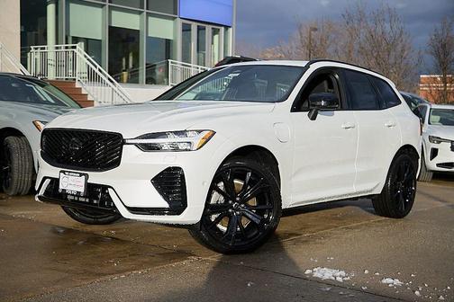 2026 Volvo XC60 Plug-In Hybrid Black Edition Ultra, T8 AWD Electric/Gasoline, Dark