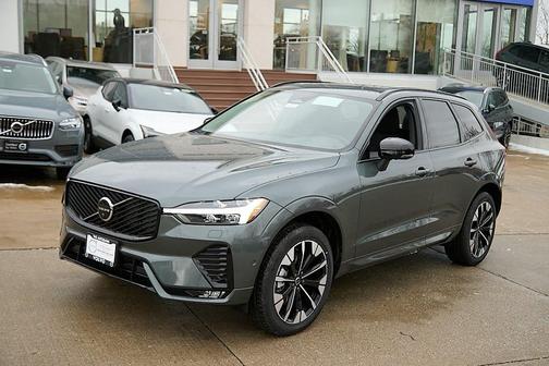 2026 Volvo XC60 B5 Plus