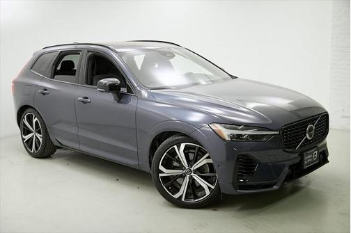 2022 Volvo XC60 Recharge Plug-In Hybrid T8 R-Design
