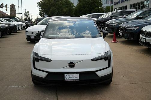 2025 Volvo EX30 Twin Motor Plus