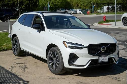 2025 Volvo XC60 B5 Core