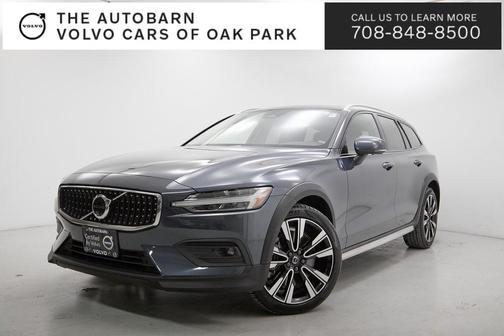 2024 Volvo V60 Cross Country B5 Ultimate