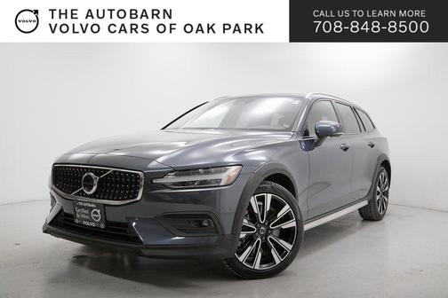 2024 Volvo V60 Cross Country B5 Ultimate