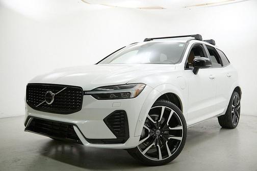 2025 Volvo XC60 Plug-In Hybrid T8 Ultra