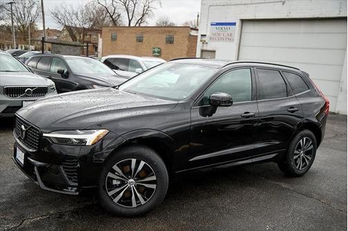 2025 Volvo XC60 B5 Core
