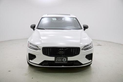 2023 Volvo S60 Recharge Plug-In Hybrid T8 Plus Black Edition