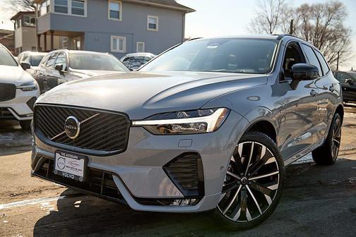 2026 Volvo XC60 B5 Ultra