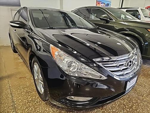 2011 Hyundai SONATA Limited
