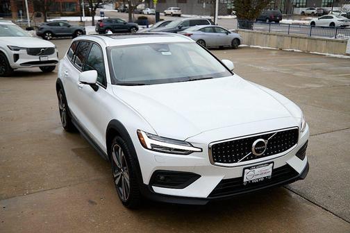 Crystal White Pearl 2026 Volvo V60 Cross Country Plus, B5 AWD Gas (mild hybrid)