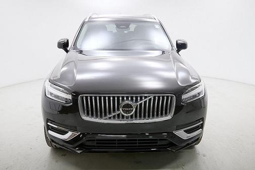 2024 Volvo XC90 B6 Ultimate Bright Theme 7-Seater