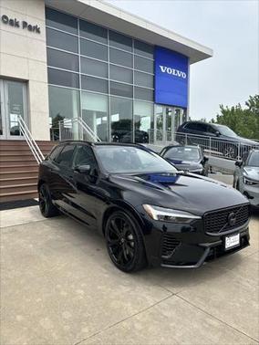 2024 Volvo XC60 Recharge Plug-In Hybrid T8 Ultimate Black Edition