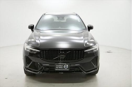 2024 Volvo XC60 Recharge Plug-In Hybrid T8 Ultimate Black Edition