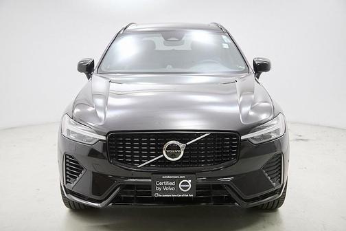 2022 Volvo XC60 Recharge Plug-In Hybrid T8 R-Design