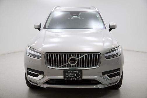 Silver Dawn Metallic 2023 Volvo XC90 B6 Plus 7-Seater