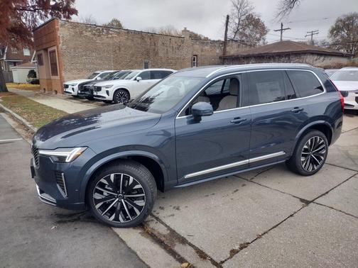 2026 Volvo XC90 B6 Plus 7-Seater