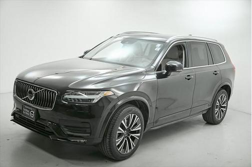 2021 Volvo XC90 T6 Momentum