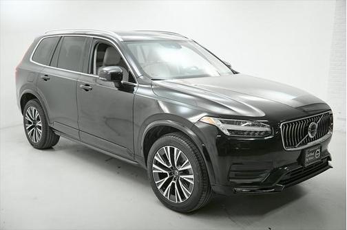 2021 Volvo XC90 T6 Momentum