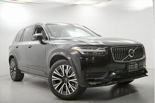 2021 Volvo XC90 T6 Momentum