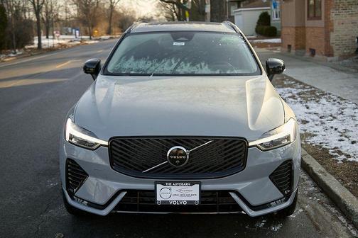 2026 Volvo XC60 B5 Ultra